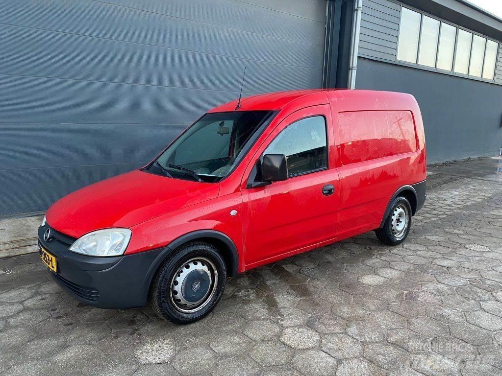 Opel Combo CDTI Lätta lastbilar