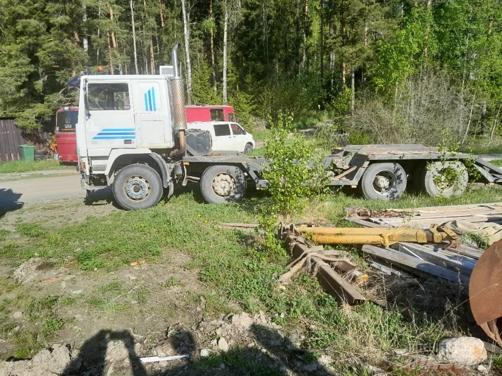 Volvo F12 Flakbilar