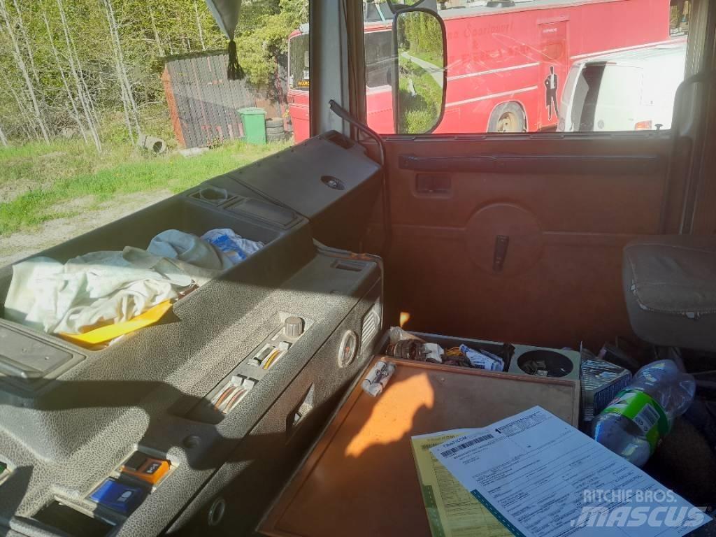 Volvo F12 Flakbilar