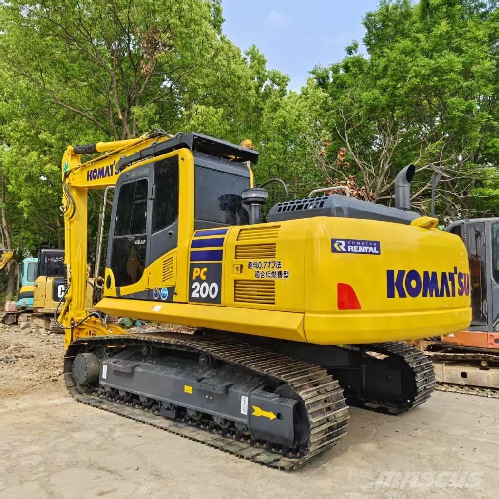 Komatsu PC 200 Bandgrävare