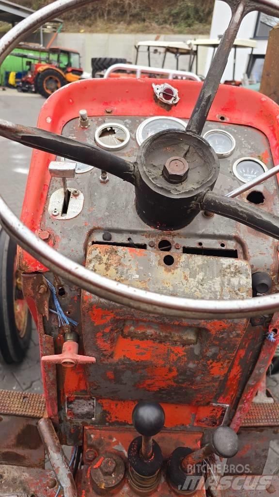 Massey Ferguson 175 Traktorer