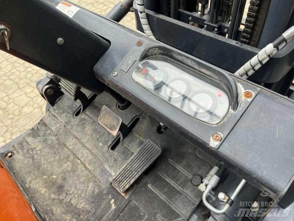 Doosan D 25 GP Dieselmotviktstruckar