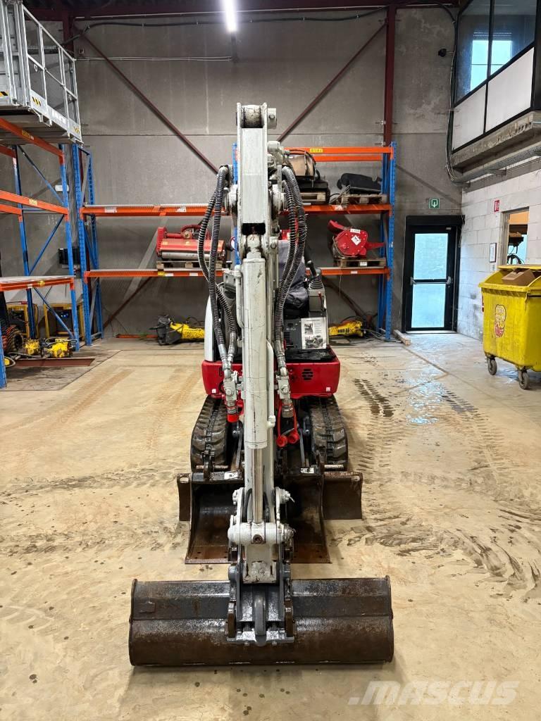 Takeuchi TB 225 Minigrävare < 7t