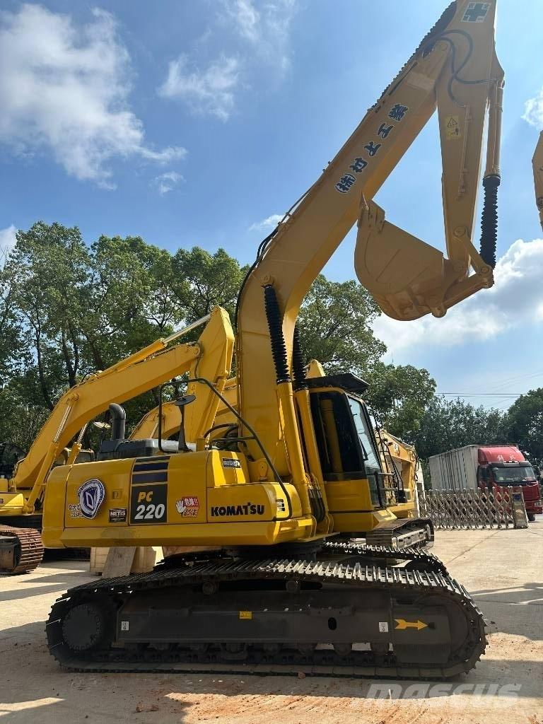 Komatsu PC 220-8 Bandgrävare