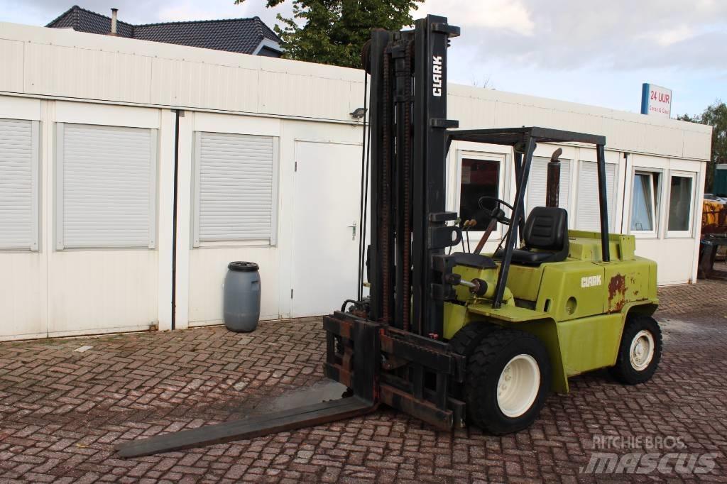 Clark C500 Y 80 PD Dieselmotviktstruckar