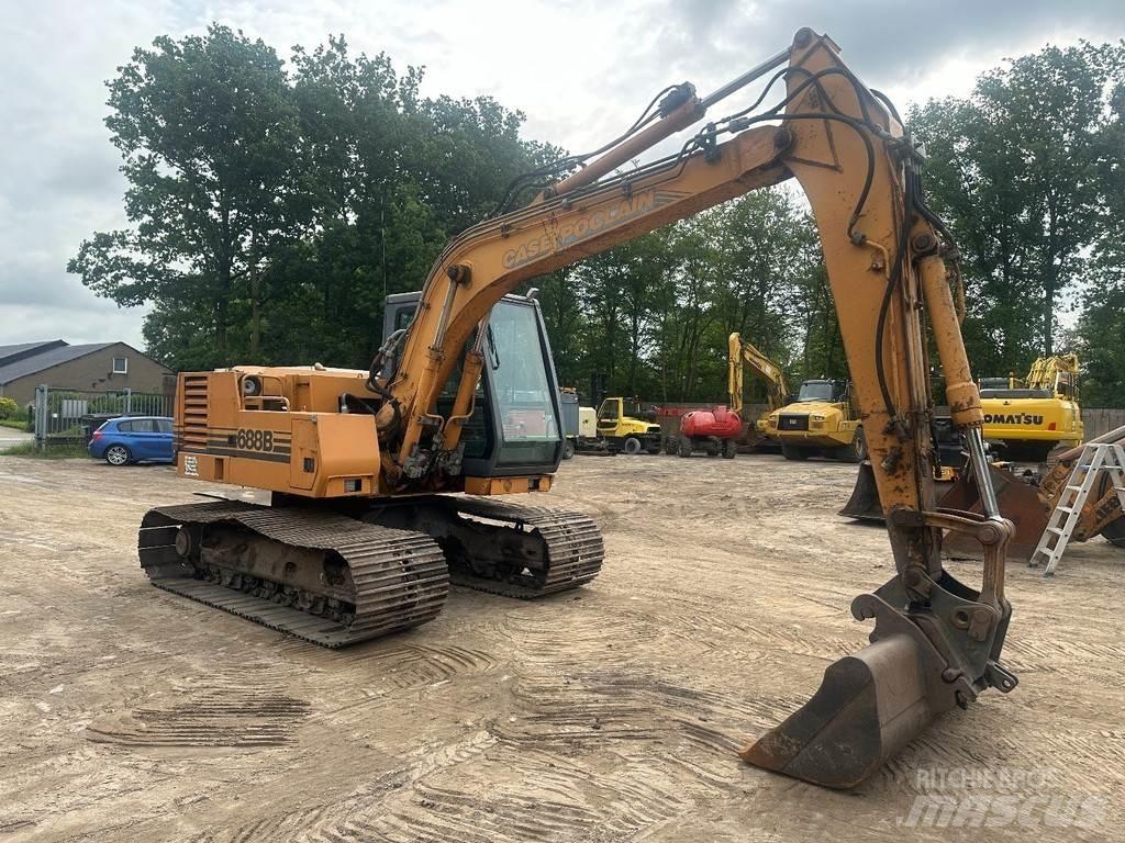 CASE 688 B 16 ton Bandgrävare