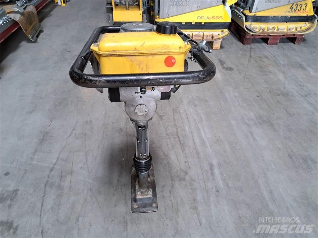 Wacker Neuson BS30 Stampar