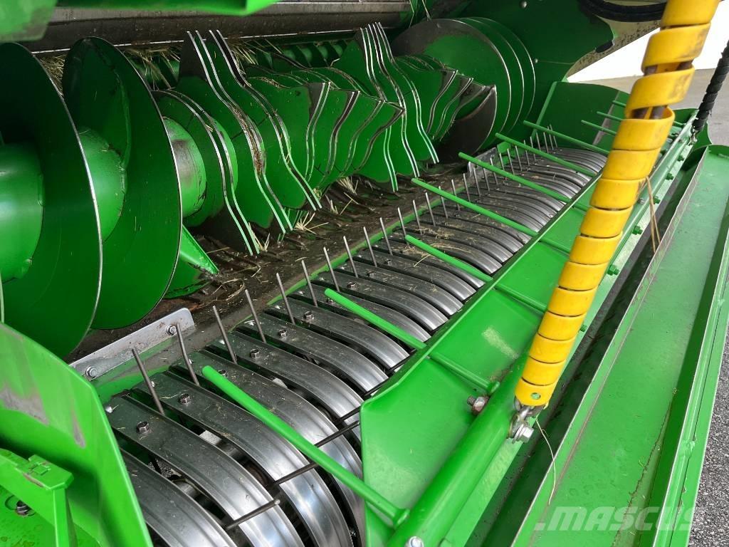 John Deere V 451R Rundbalspressar