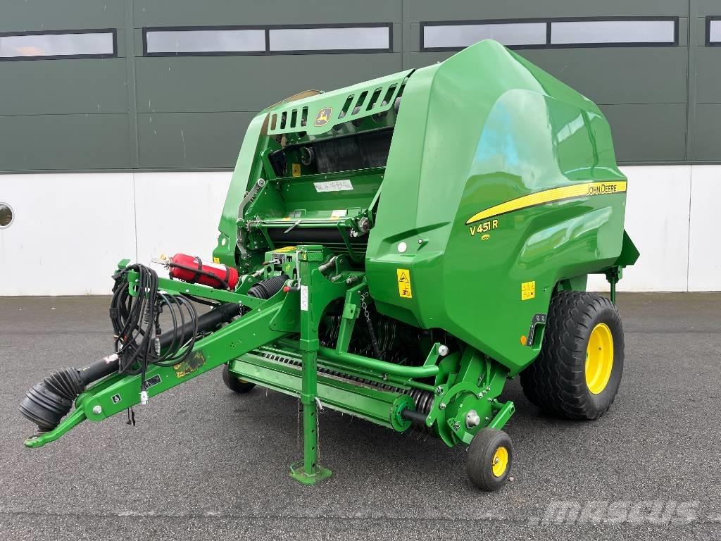 John Deere V 451R Rundbalspressar