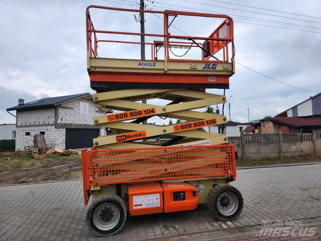 JLG E 4069 LE Saxliftar