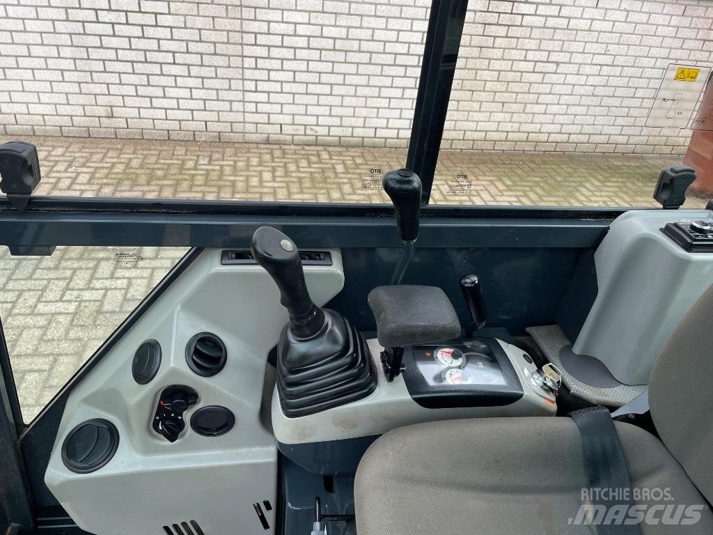 Komatsu PC 17 R-5 Minigrävare < 7t
