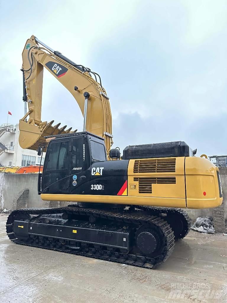 CAT 330D2 Bandgrävare