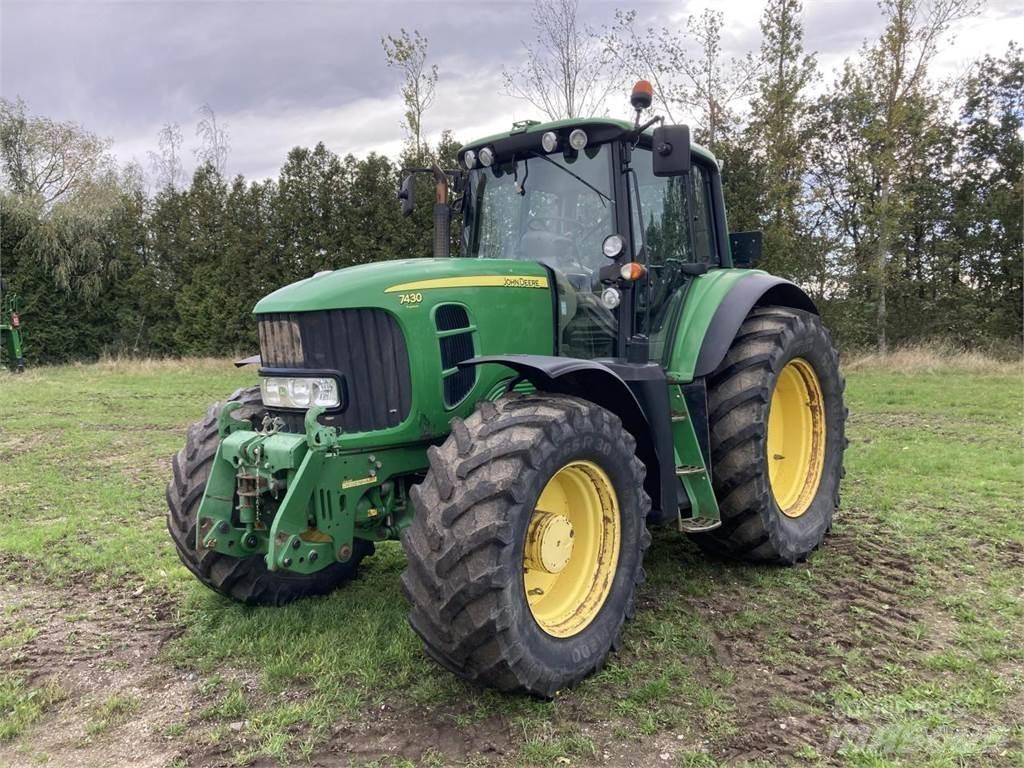 John Deere 7430 Traktorer