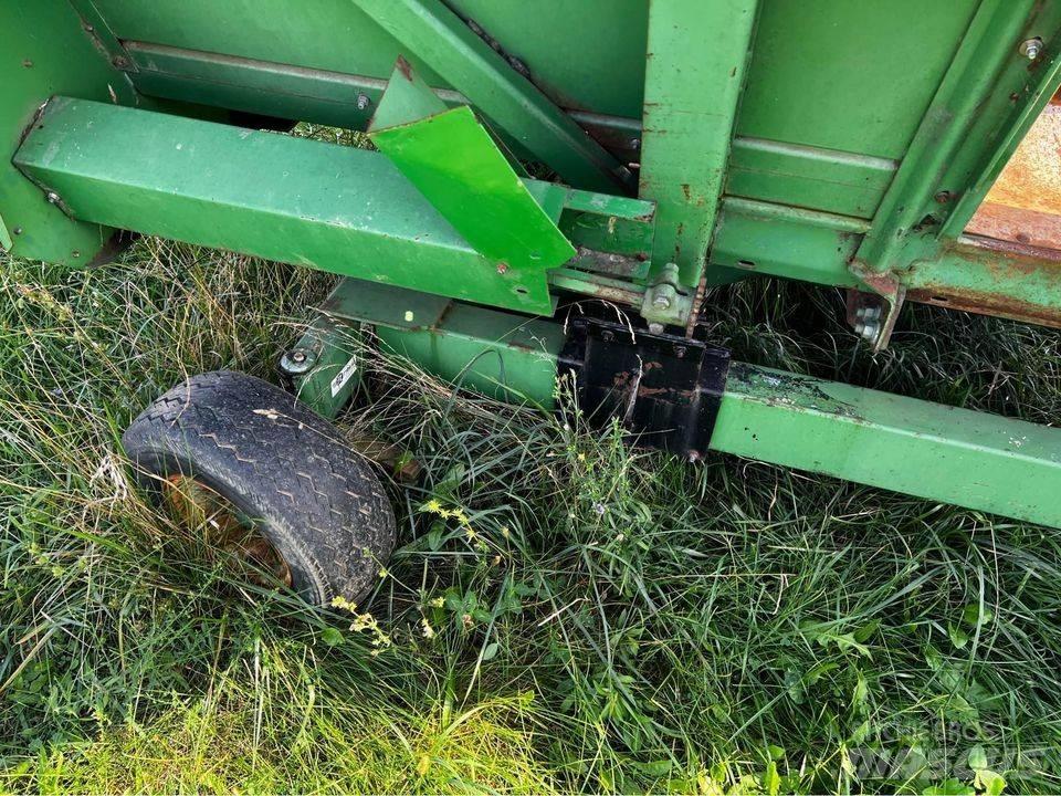 John Deere 643 Skärbord