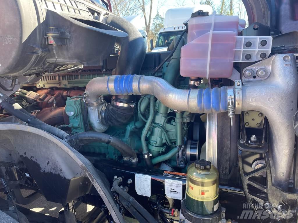 Volvo VNL64T300 Dragbilar