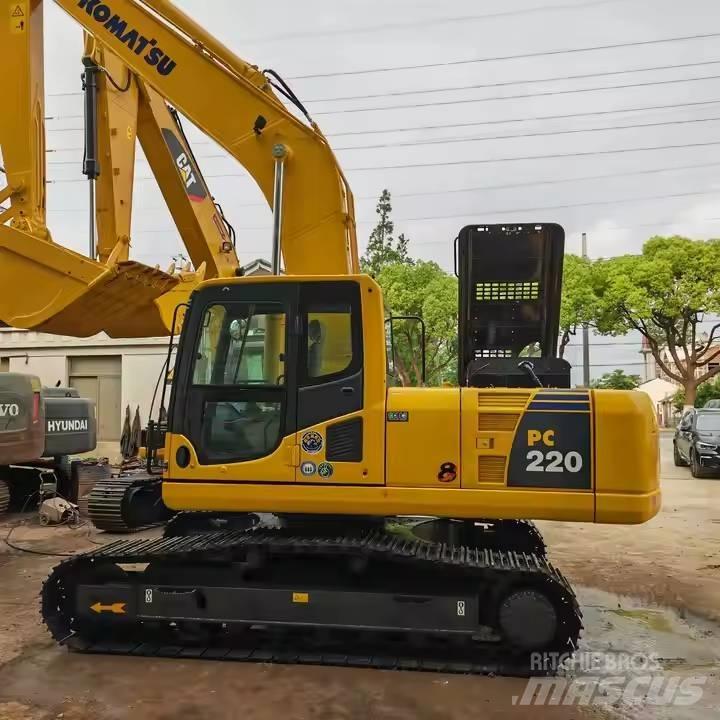 Komatsu PC220-8 Bandgrävare