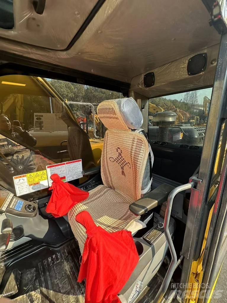 Komatsu PC 200 Bandgrävare