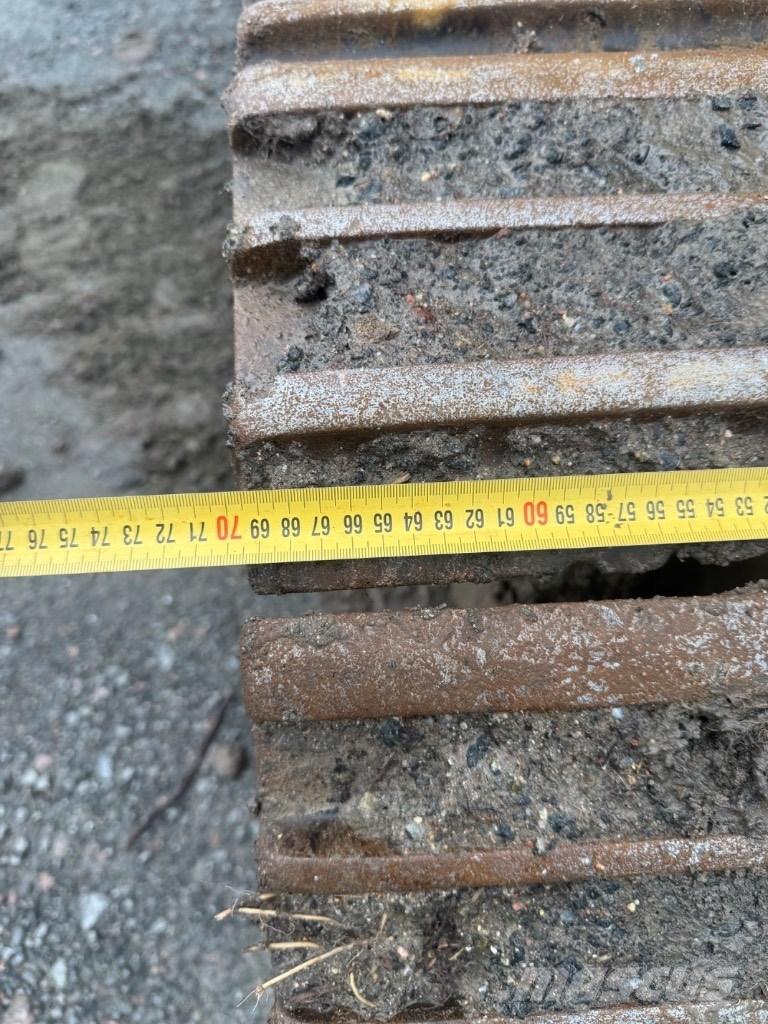 Hitachi ZX 225 USR-3 Bandgrävare