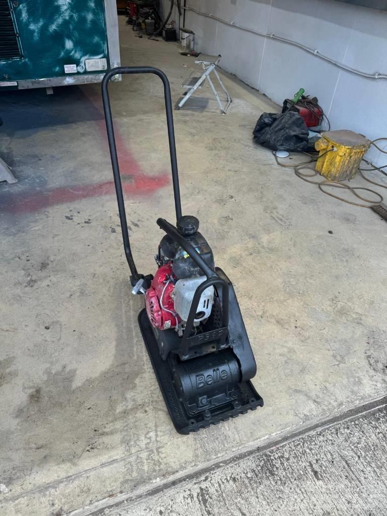Belle LC3251 Markvibratorer