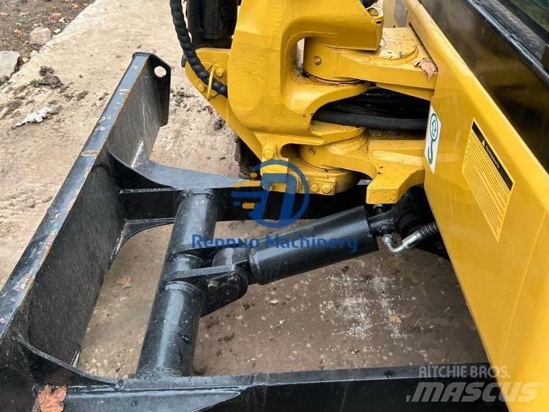 CAT 303.5 E Minigrävare < 7t