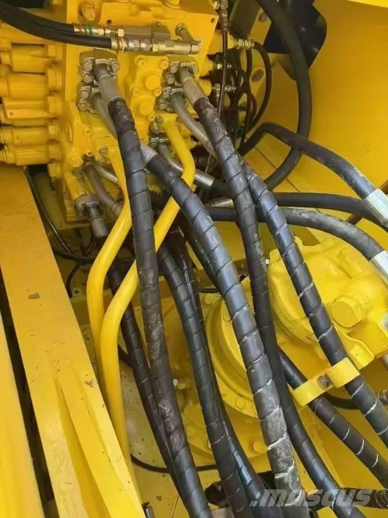 Komatsu PC 240 Bandgrävare
