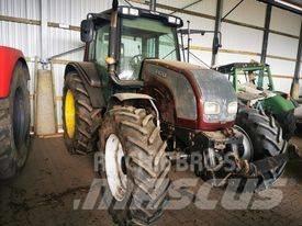 Valtra N121  Tuz Bommar och stickor