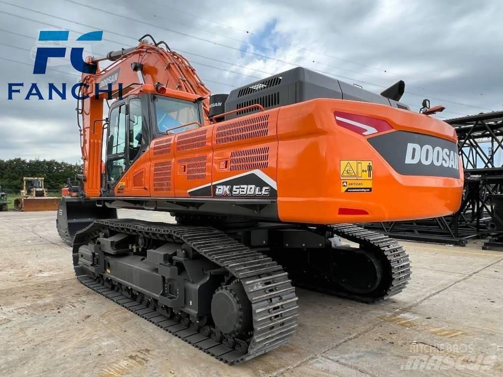 Doosan DX 530 LC-5 Bandgrävare