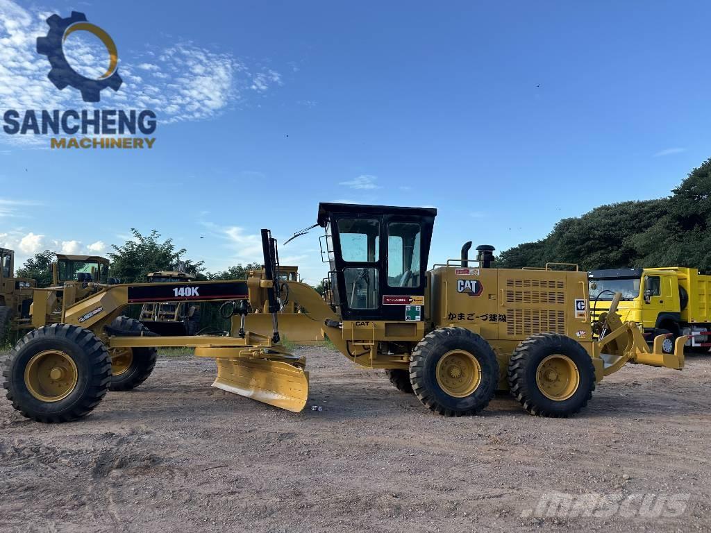 CAT 140K Väghyvlar