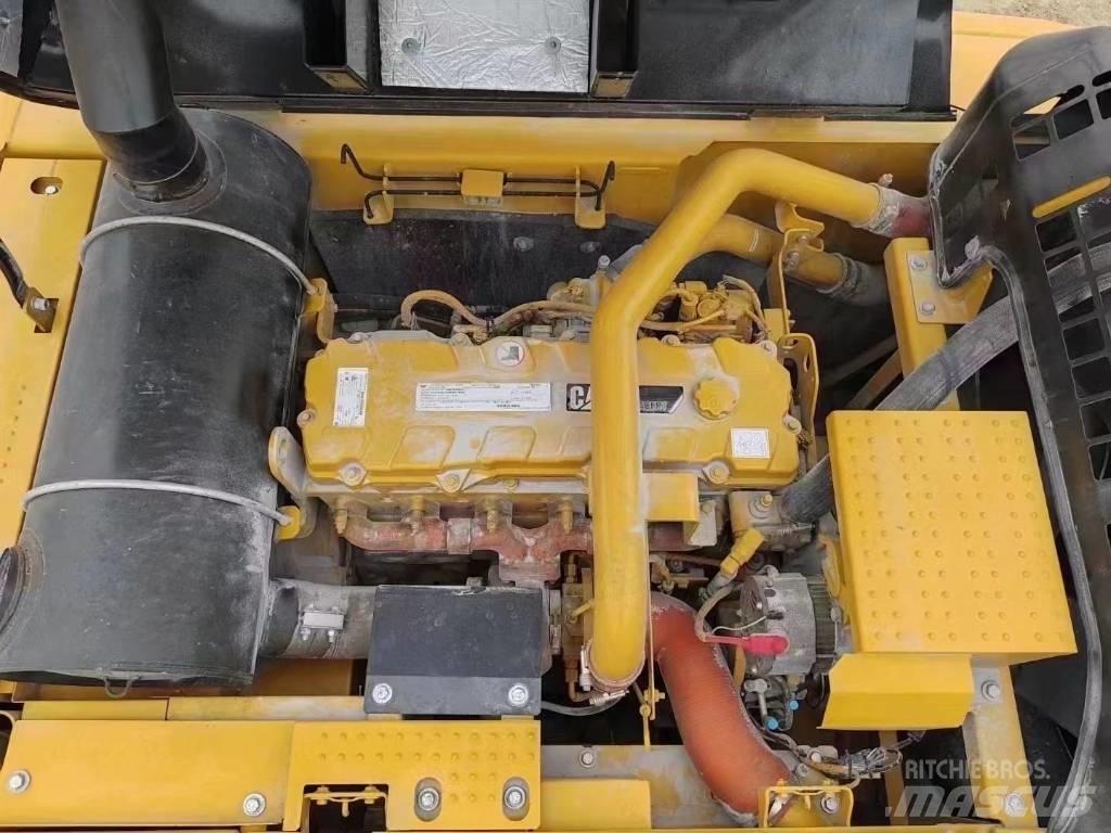 CAT 324 D Bandgrävare