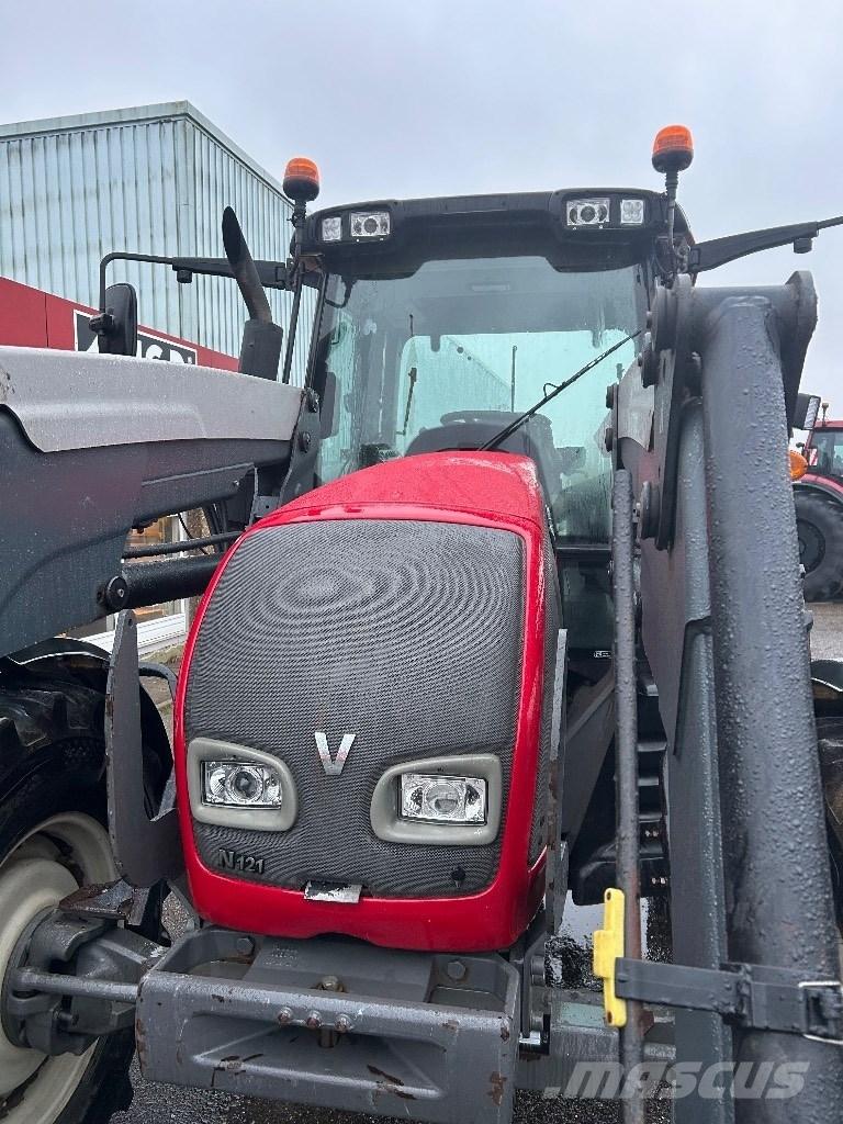 Valtra N 121 Traktorer