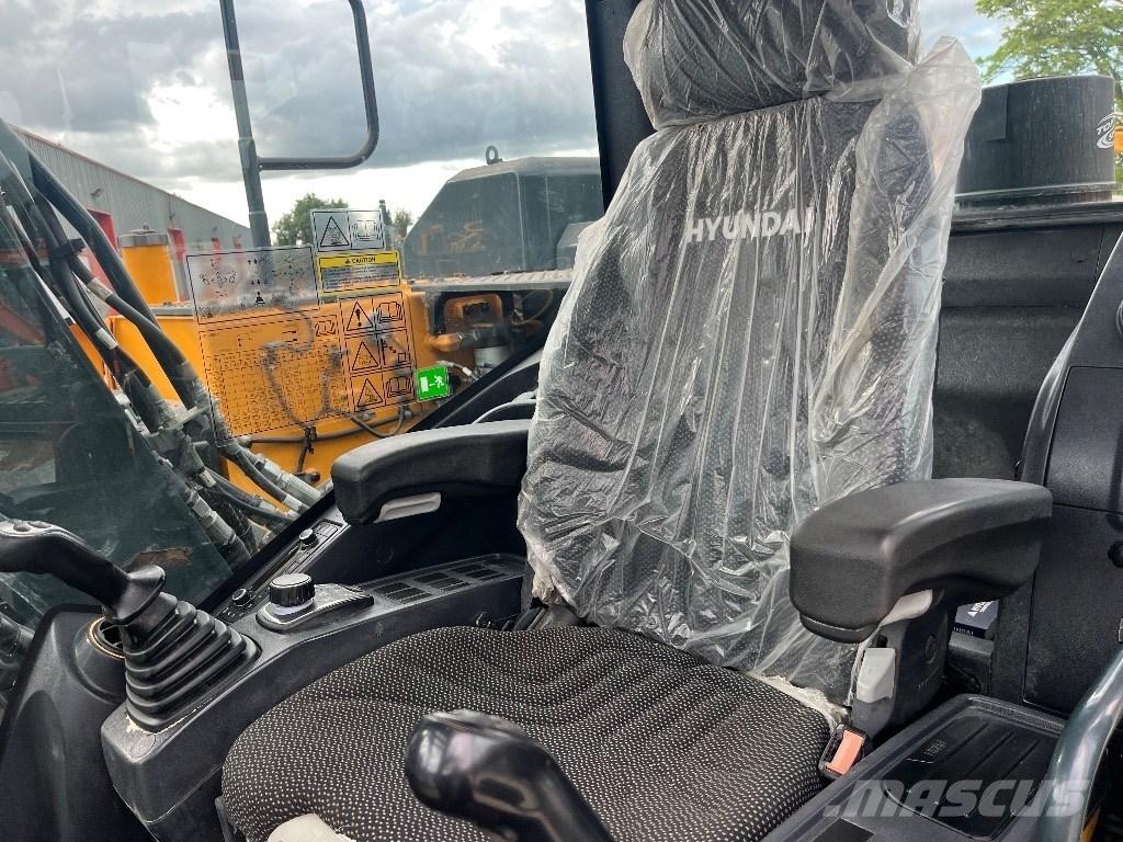 Hyundai HX 140 AL Bandgrävare