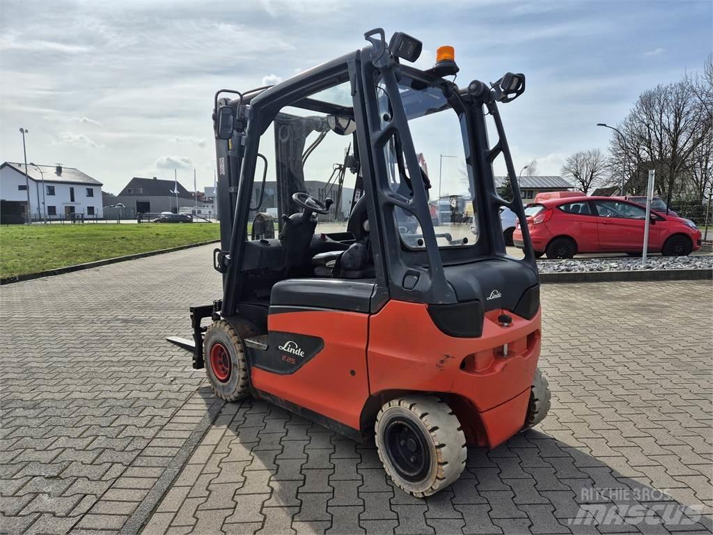 Linde E25 Elmotviktstruckar