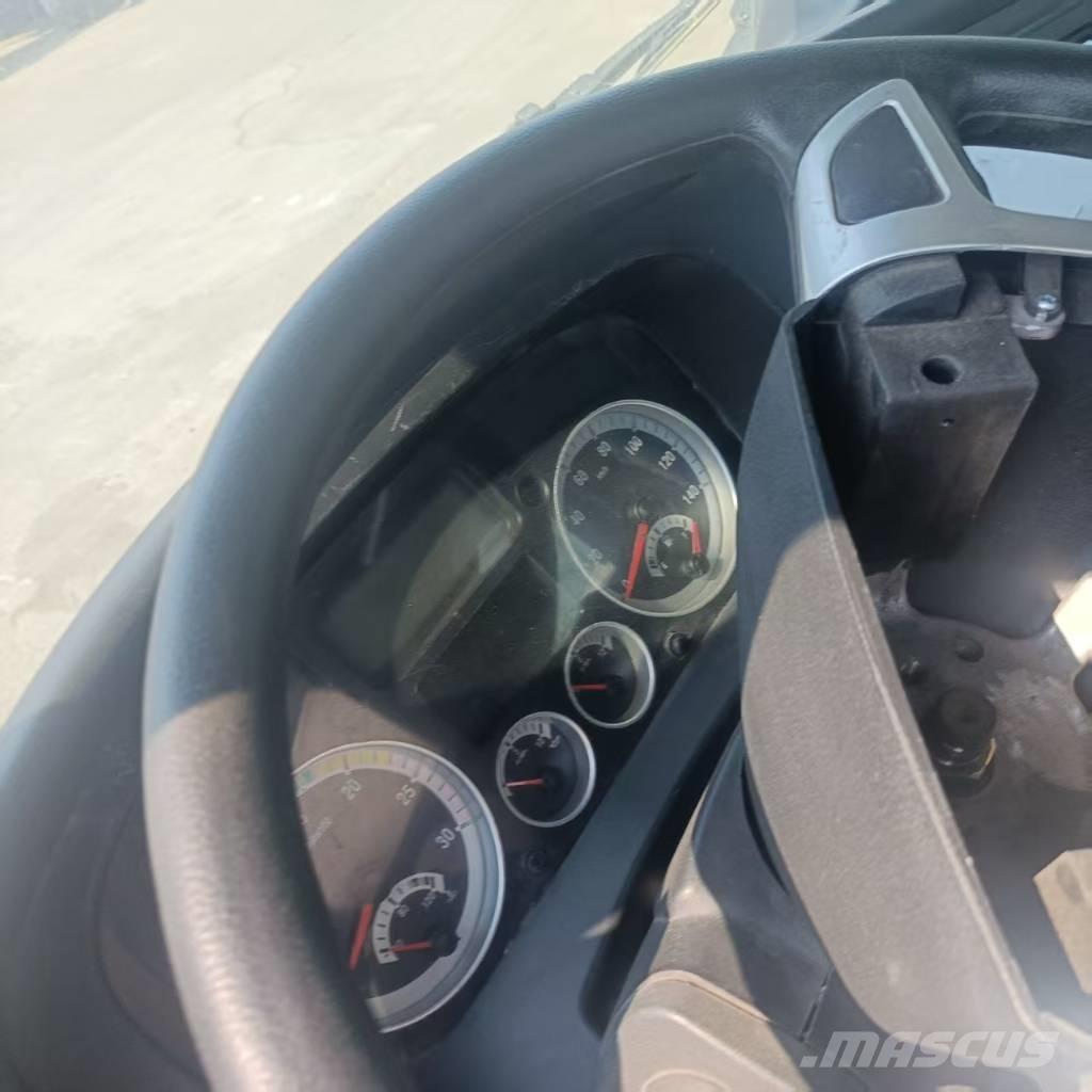 Howo 371 6x4 Dragbilar