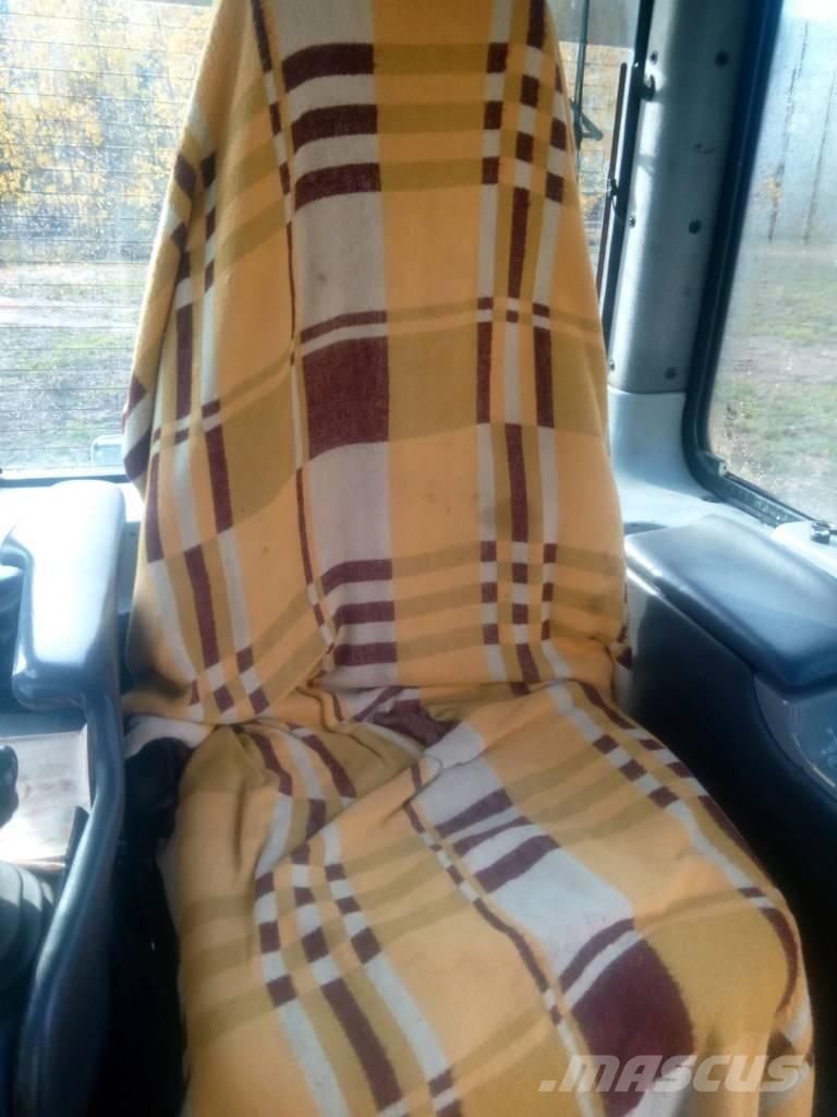 Komatsu D 61 PX-15 Bandschaktare