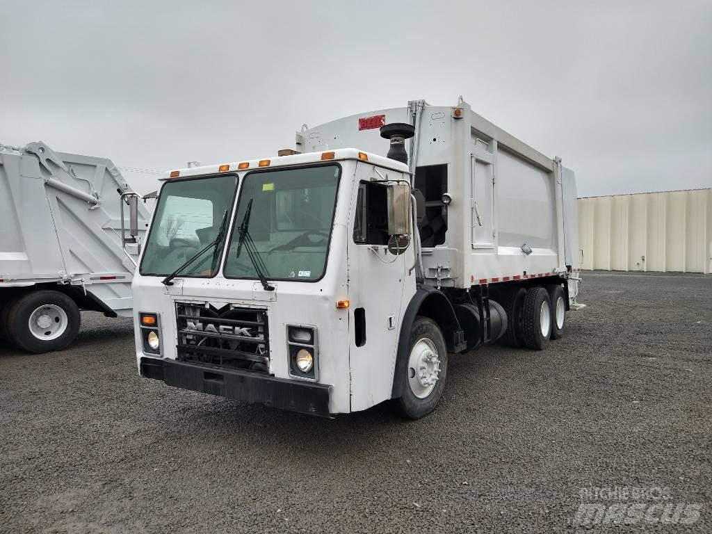 Mack LEU613 Sopbilar