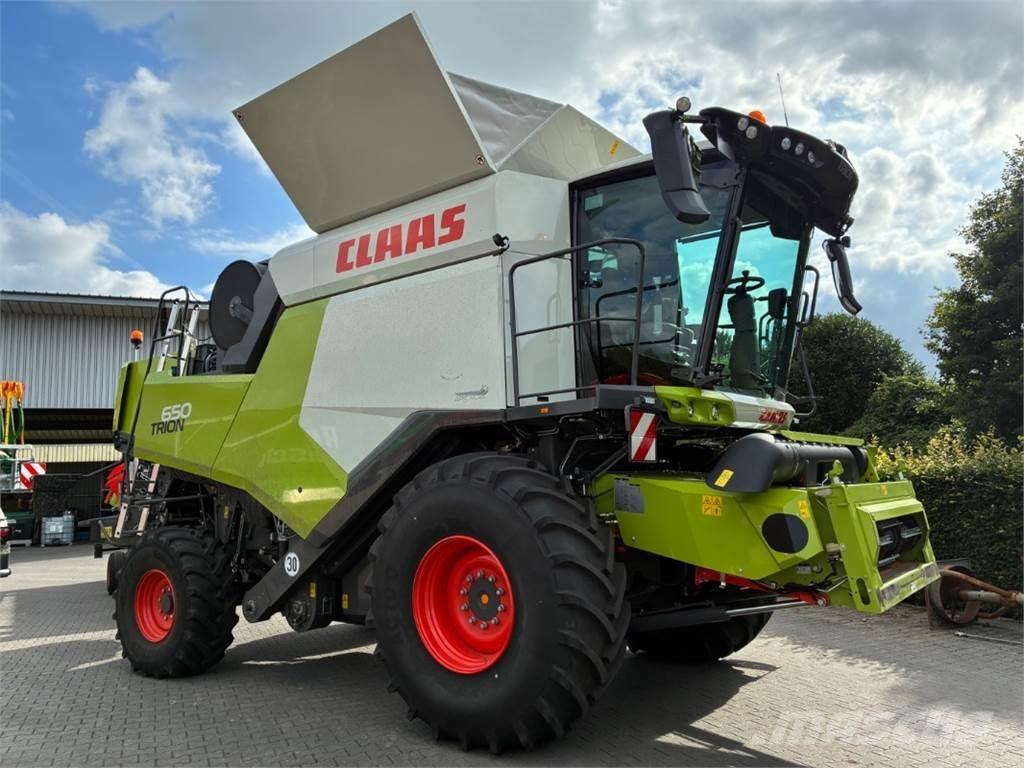 CLAAS Trion 650 Skördetröskor