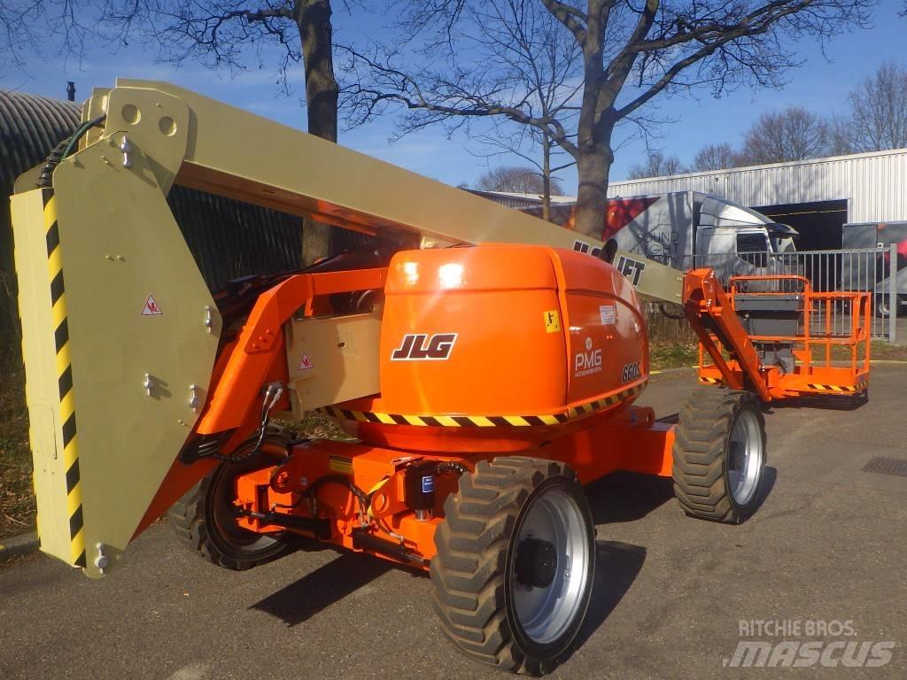 JLG 600AJ Bomliftar