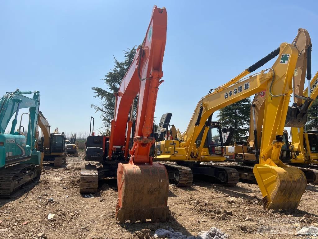 Hitachi ZX 240-3 Bandgrävare