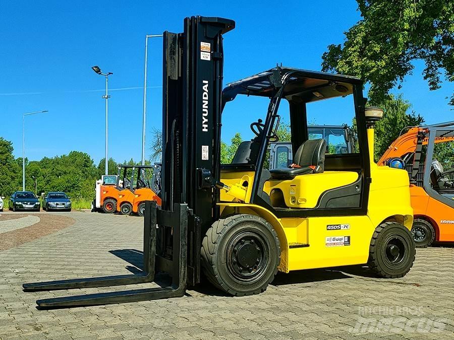 Hyundai 45DS-7E Dieselmotviktstruckar