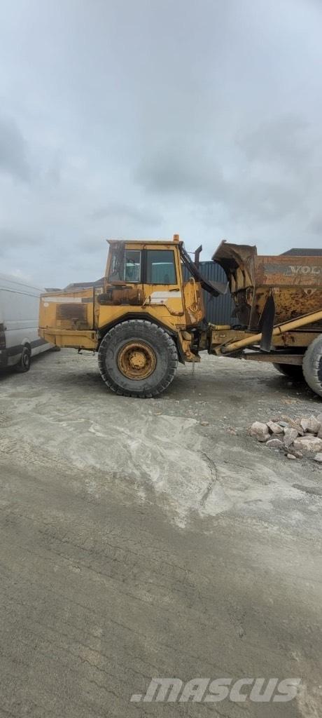 Volvo A 25 C Midjestyrd dumper