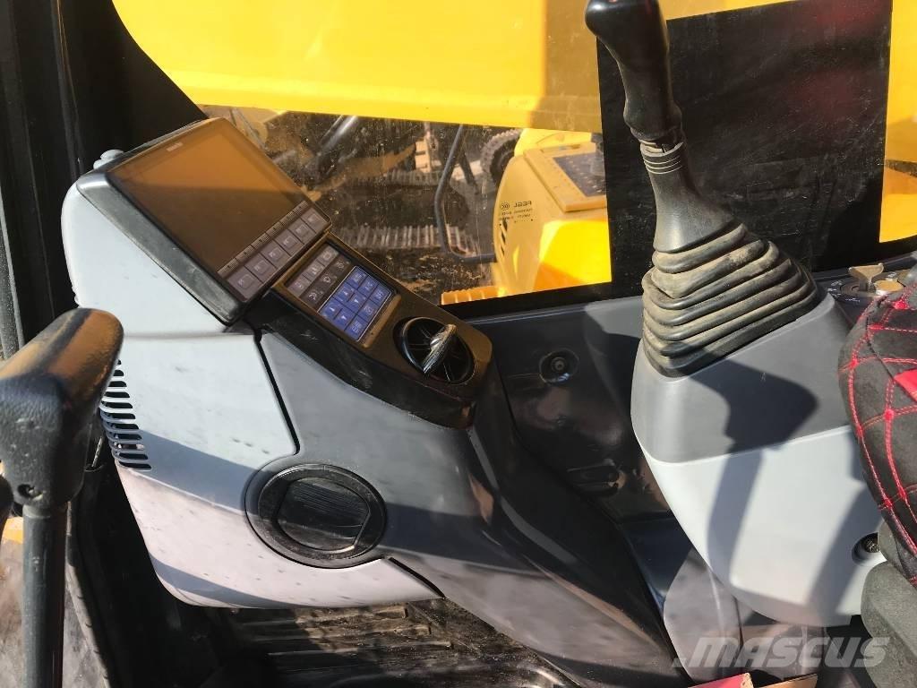 Komatsu PC 450 LC-8 Bandgrävare