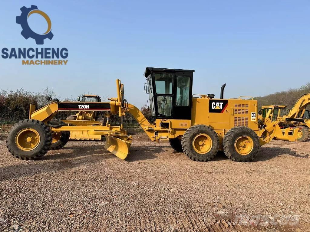 CAT 120 H Väghyvlar
