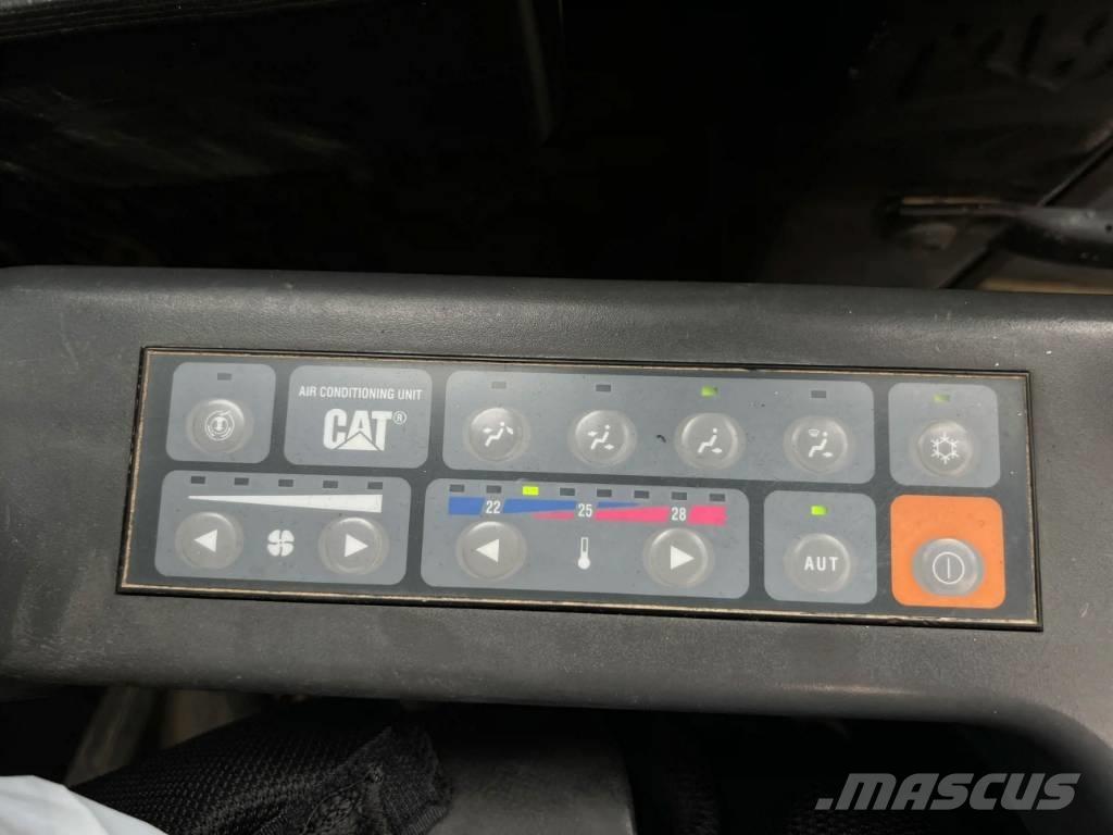 CAT 321D LCR Bandgrävare