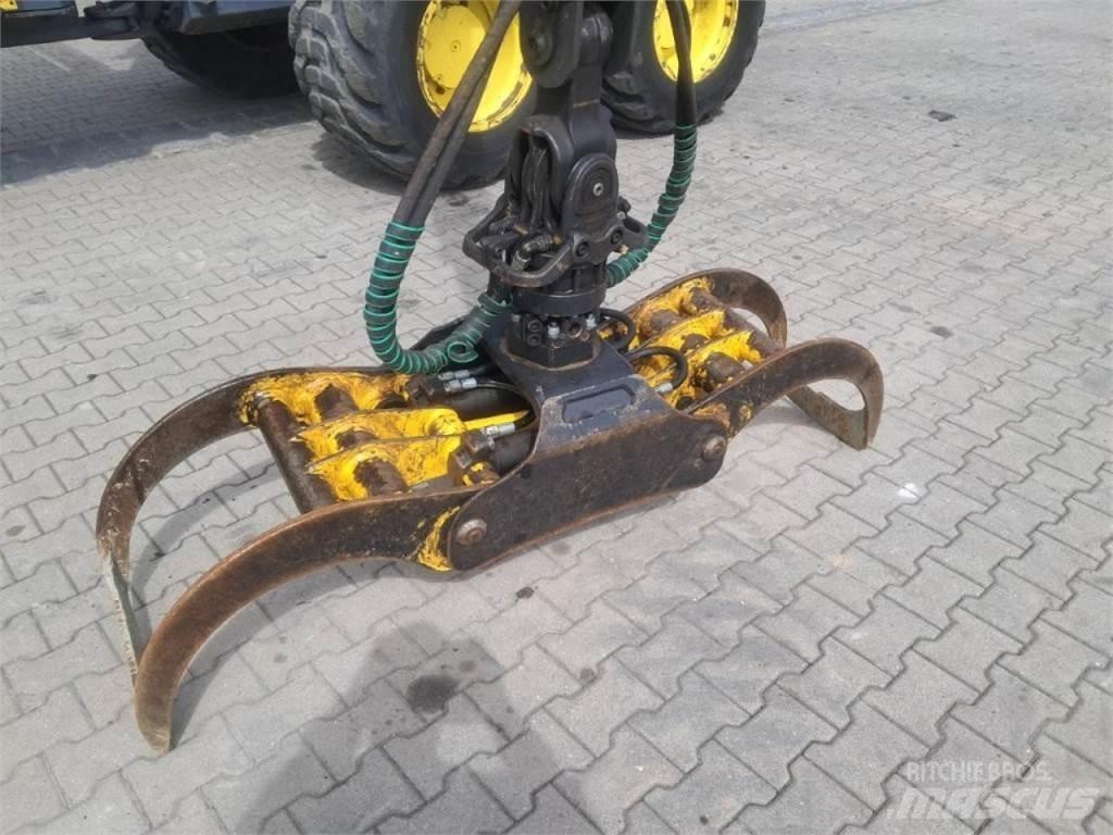 John Deere 1210 G Skotare