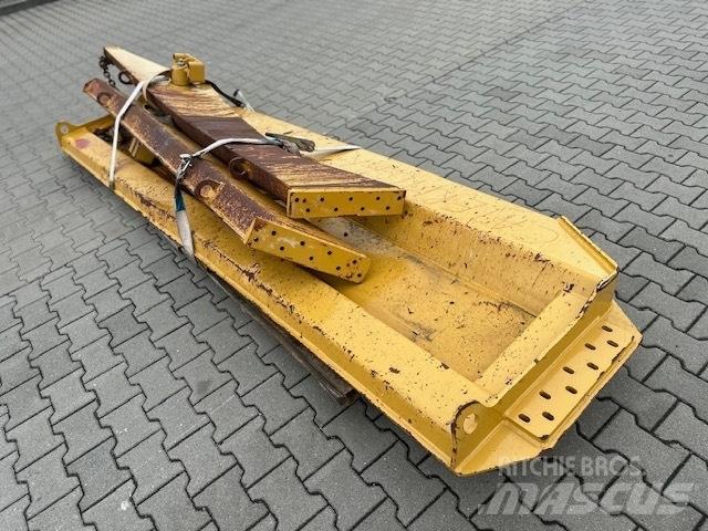 CAT 745 TAIL GATE Midjestyrd dumper