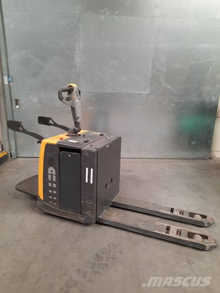 UniCarriers PMR200P Låglyftare med plattform