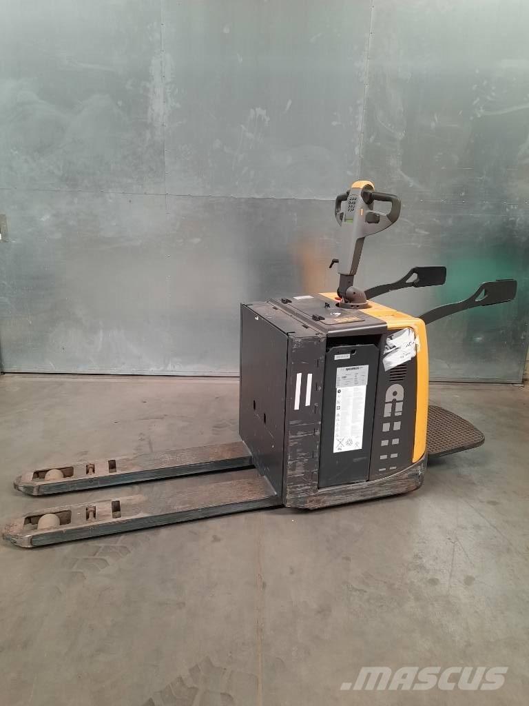 UniCarriers PMR200P Låglyftare med plattform
