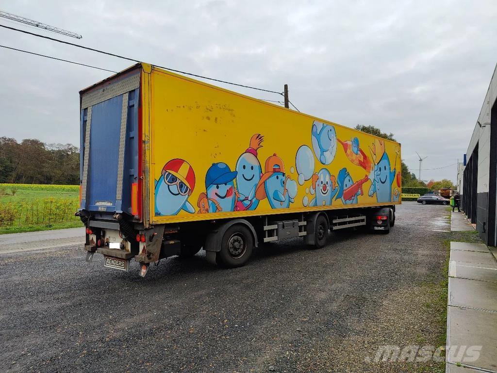 Renders X-Steering Skåptrailer