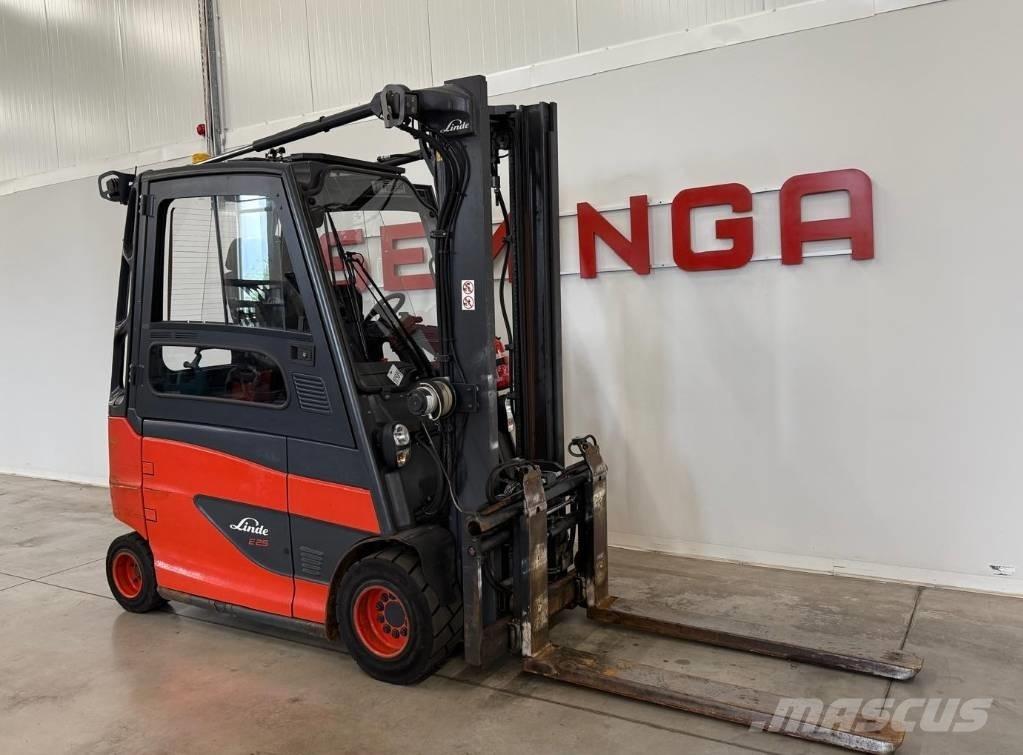 Linde 10984 - E25 Elmotviktstruckar
