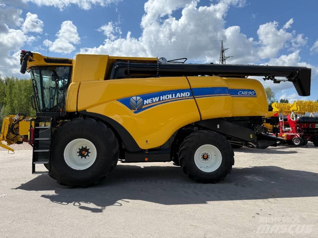 New Holland CX 8.90 Skördetröskor